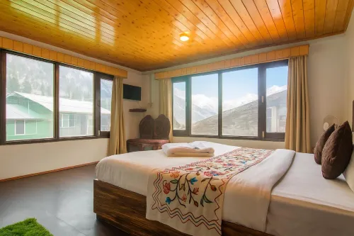 Kashmir House Pahalgam