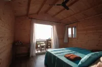 Agonda Paradise Hotels in Agonda