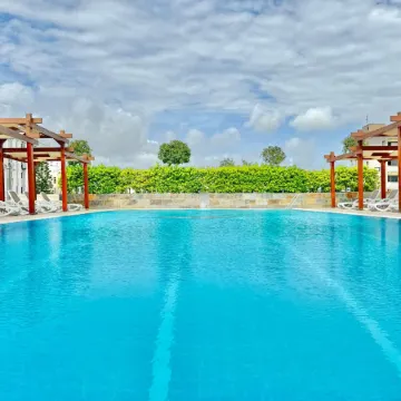 Best Western Plus Khan Hotel