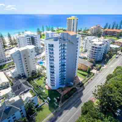 Rainbow Commodore Coolangatta Hotel Exterior