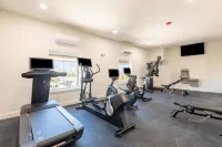 The J Hotel Dunedin Clearwater, an Ascend Collection Hotel - Gym