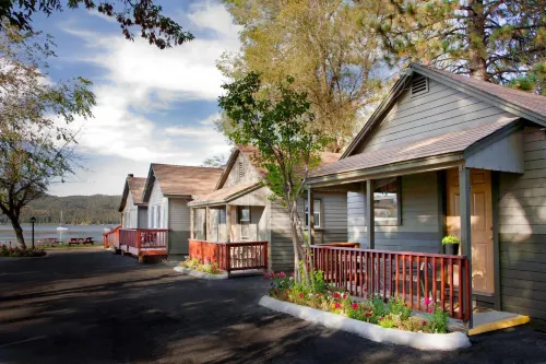 Big Bear Frontier - Homestays