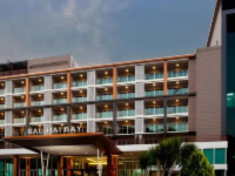 Balihai Bay Pattaya Hotels near Bali Hai Pier