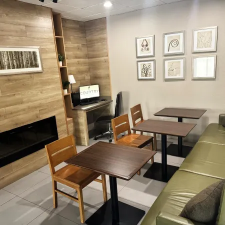 Country Inn & Suites by Radisson, Midway - Tallahassee West