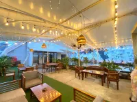 Hotel Dafam Enkadeli Thamrin Jakarta | DHM Syariah - parking