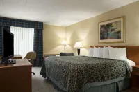 Days Inn by Wyndham Rock Falls - Wifi