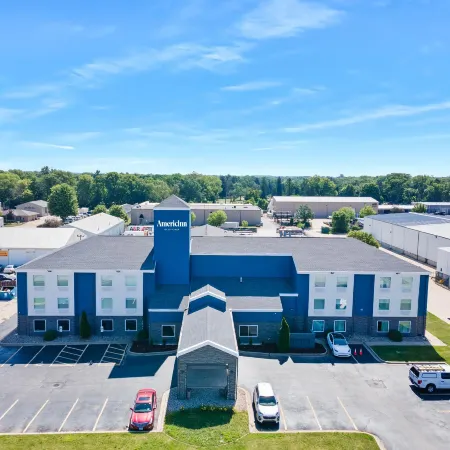 AmericInn by Wyndham Urbana