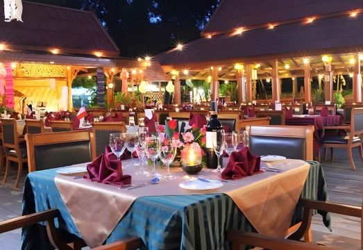 매욤 팰리스 호텔