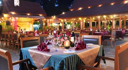 Maeyom Palace Hotel Отели в г. Пхрэ