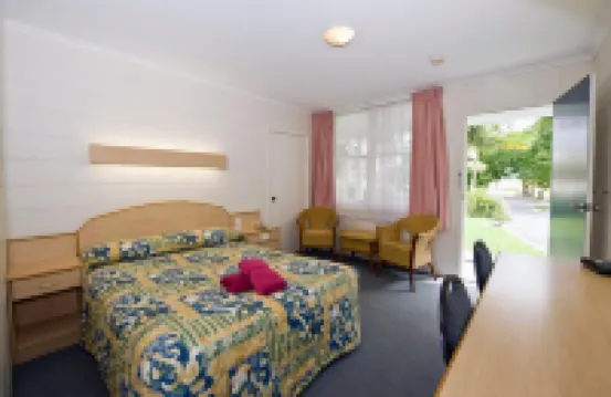 Colonial Court Motor Inn