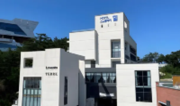 Hillsnorkelbeach Hotel