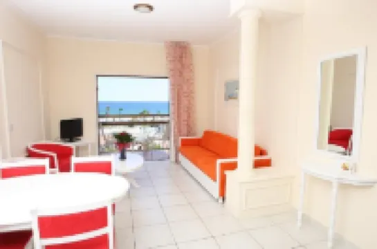 Marlita Beach Hotel Apartments