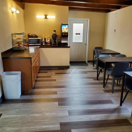 Bristlecone Motel