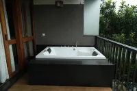 Wayanad Silver Woods Hotel - Romantic