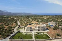 Margazi Areopolis Luxury Rooms - parking