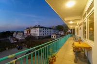 Chokling ArtHouse - the Treasure of Himalayas - Mountain view