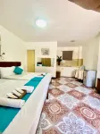Nanette's Tourist Inn | Near Beach & Town - parcheggio