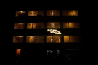 Rathna Square - Hot Tub
