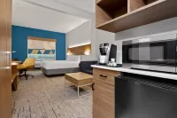 Holiday Inn Express & Suites WEST COXSACKIE by IHG - parking