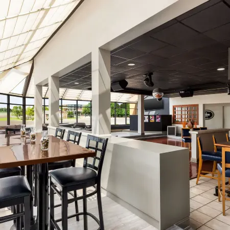 Days Hotel by Wyndham Allentown Airport / Lehigh Valley