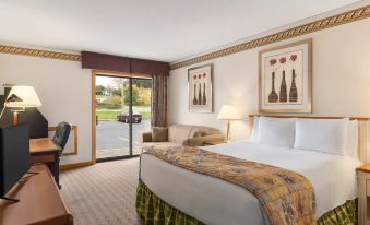 Travelodge by Wyndham Owen Sound