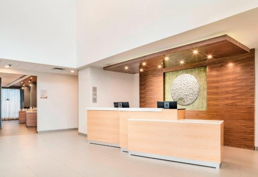 페어필드 인 & 스위트 외관