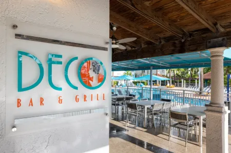 Marriott's Villas at Doral Отели рядом с достопримечательностью «Трамп Нешнел Дорал Майами»