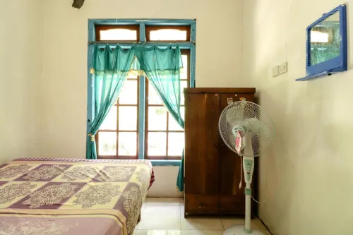 Homestay Mbah Parni Hotels in Kokap