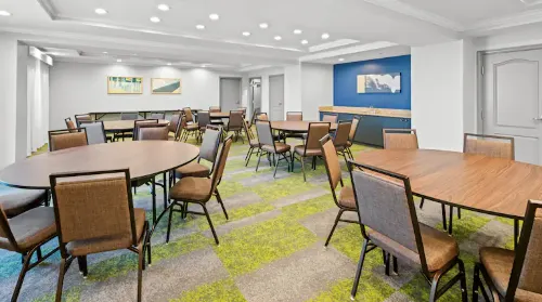 Spark by Hilton Woodbridge Hoteles en Lorton