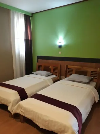 The New Orlinds Guest House Отели в г. Gunung Kidul Regency