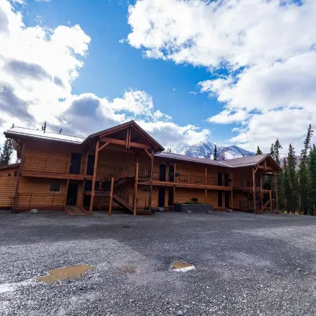 McKinley Creekside Cabins