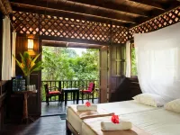 Our Jungle House Hotéis em Phanom