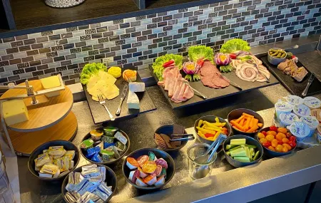 Taastrup Park Hotel Отели в г. Греве