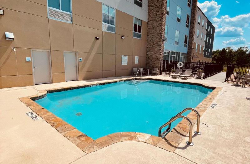 Holiday Inn Express & Suites Macon North by IHG photo 4