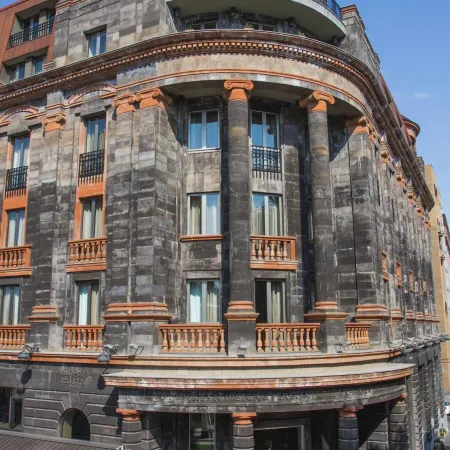 Tufenkian Historic Yerevan Hotel