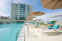 The Grand Hotel - С бассейном