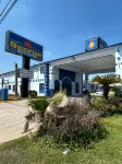Sunrise Inn & Suites