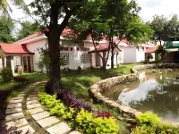 Xuanmai Garden Resort Hotel a 