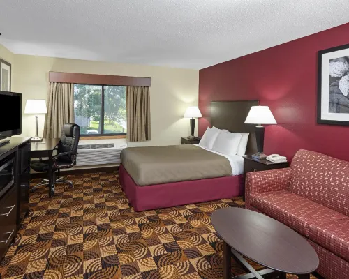 AmericInn by Wyndham Elkhorn Near Lake Geneva Hotels in Walworth County