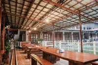 Saung Dolken Syariah Resort & Hotel - Parking
