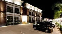 Siam grand Hotel Nakhonphanom - parking