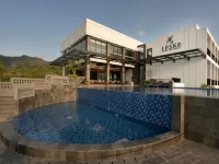 Laska Hotel Resort Ciletuh - Beach