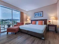 Court Meridian Hotel & Suites