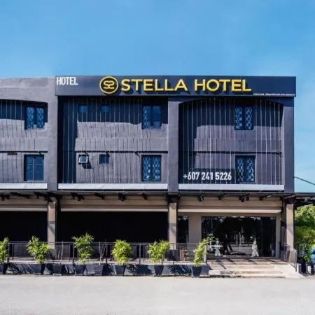 Stella Hotel Отели рядом с достопримечательностью «Торговый центр Перлинг»