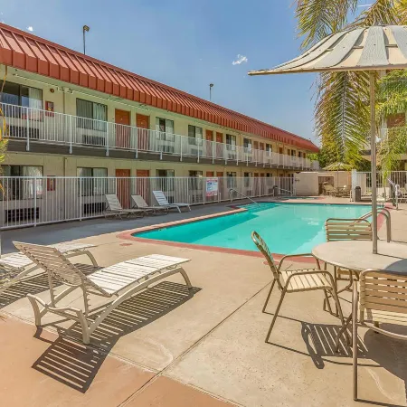 Motel 6 Fresno, CA - Yosemite Hwy