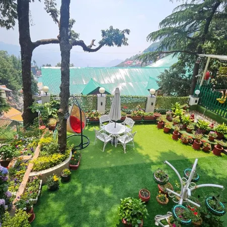 Mongas Hotel & Resort