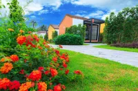 V Village Hotel Saraburi - موقف سيارات