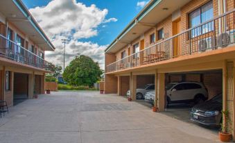 River Street Motel