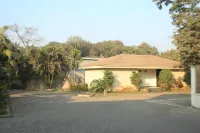 Hotel Sahyadri - bar