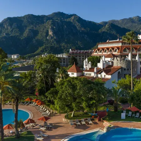 Marti Resort Deluxe Hotel